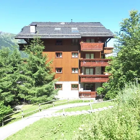 Apartment 2 Pieces 4 Personnes A Meribel Village, Pieds Des Pistes, Piscine Chauffee - Fr-1-411-946