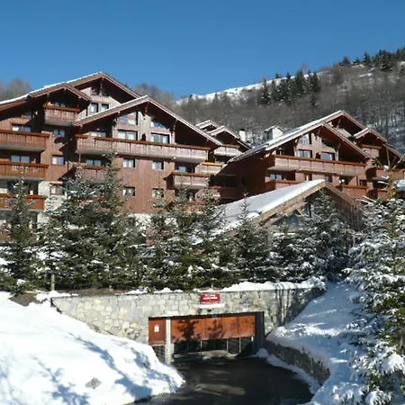 2 Pieces 4 Personnes A Meribel Village, Pieds Des Pistes, Piscine Chauffee - Fr-1-411-946 Apartment Les Allues